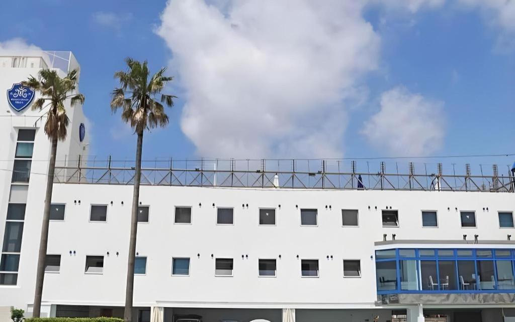 Mykonos Resort Miura Yokosuka Zewnętrze zdjęcie